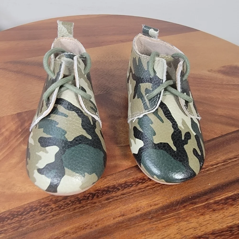 Your Joy Camouflage Kids Shoes Size 5 Leather Lace Up